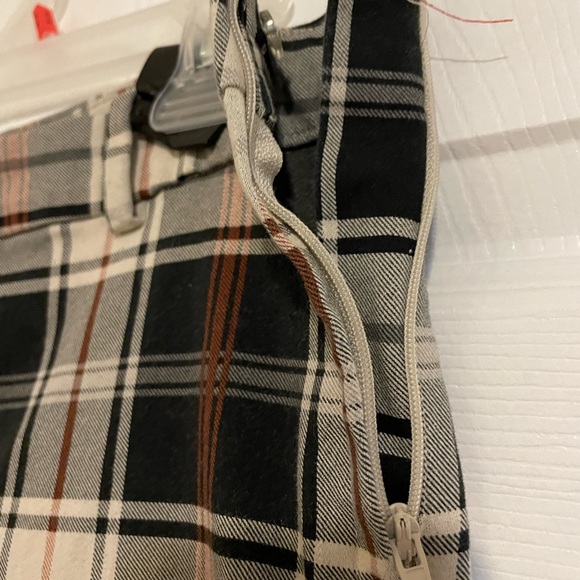 Plaid pants - Picture 2 of 3